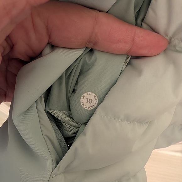 Lululemon Down For It All Vest - Picture 3 of 6